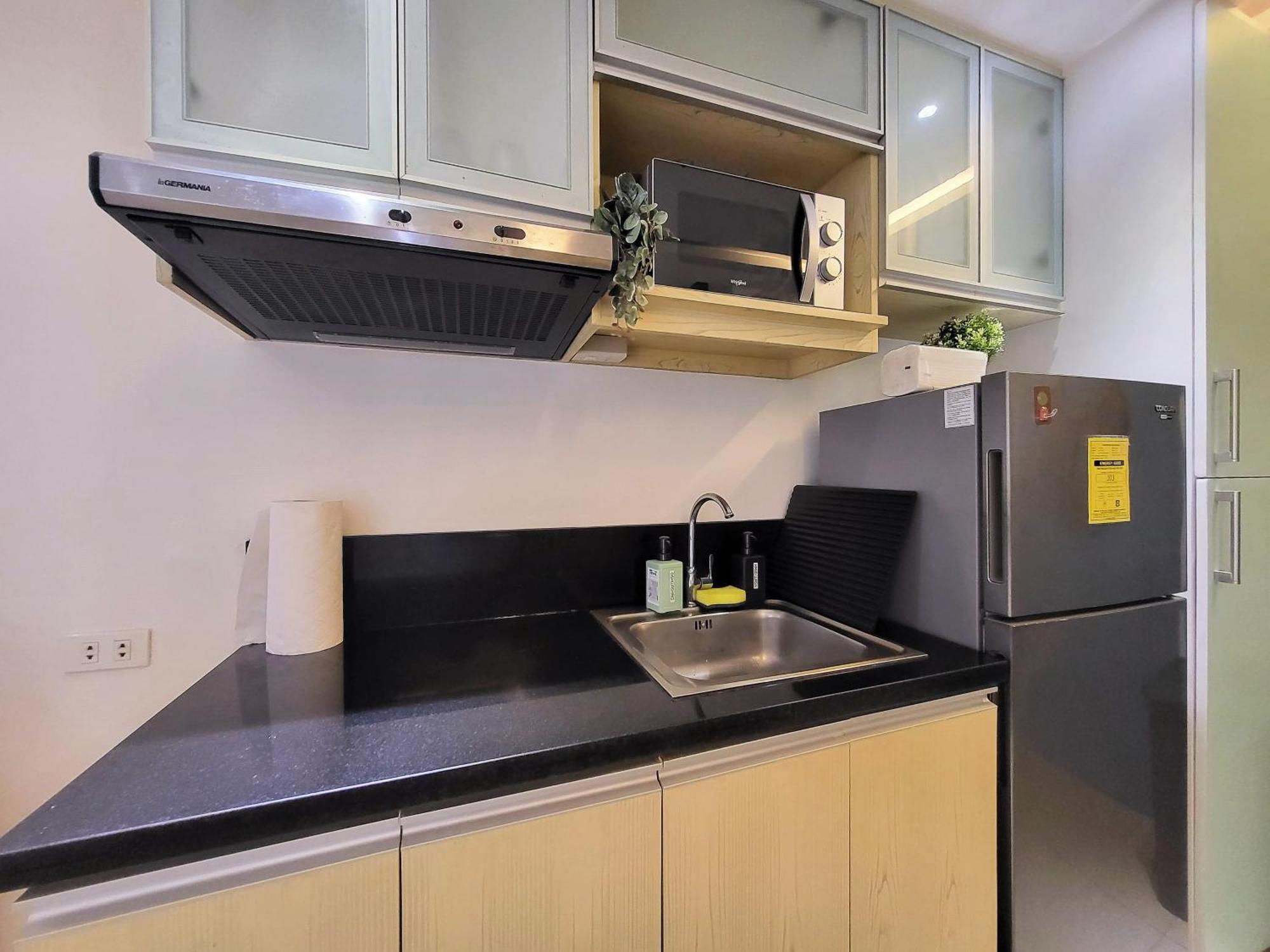 Muggle Stay Guest House - Bonifacio Global City Taguig マニラ市 エクステリア 写真
