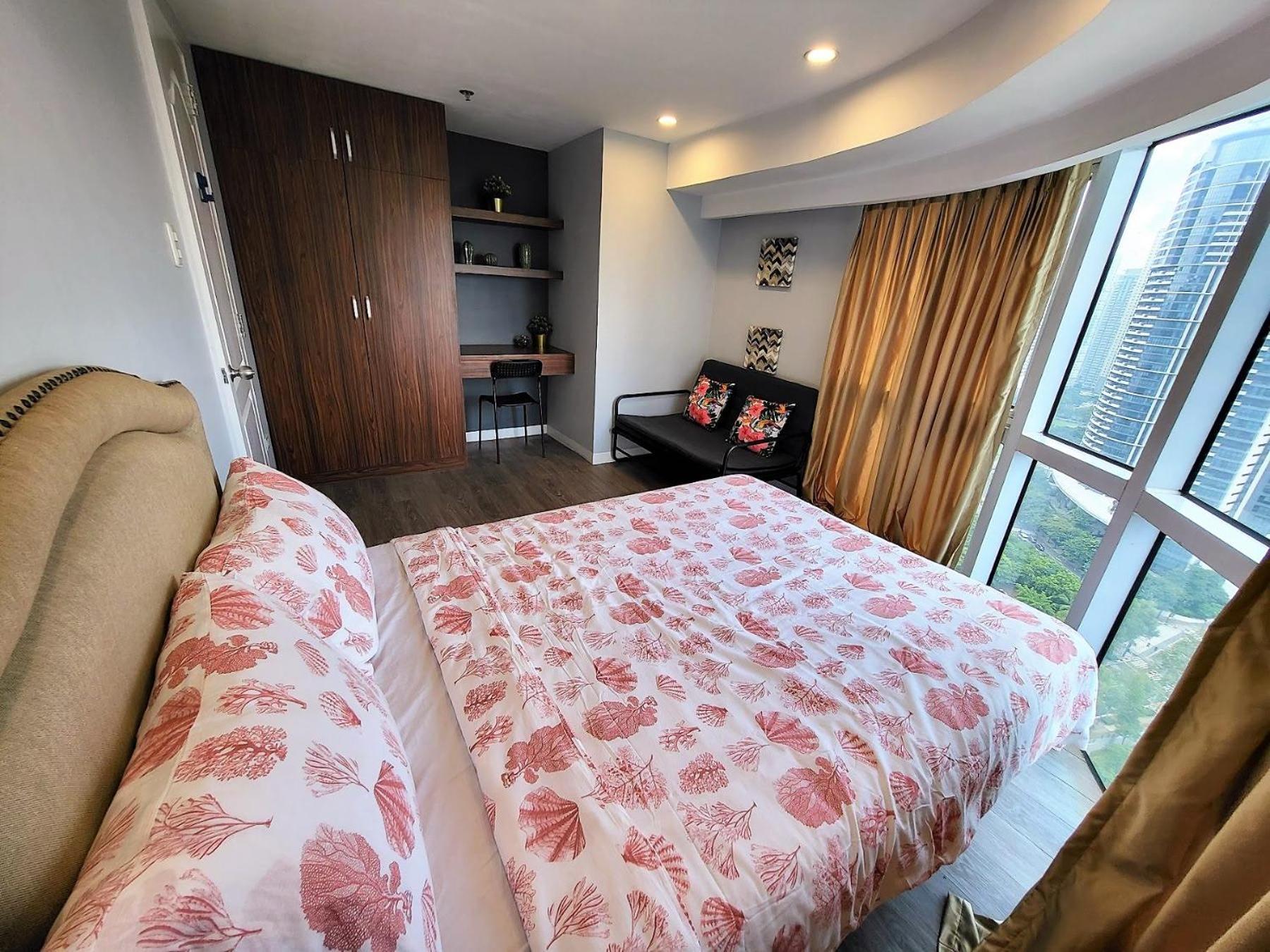 Muggle Stay Guest House - Bonifacio Global City Taguig マニラ市 エクステリア 写真